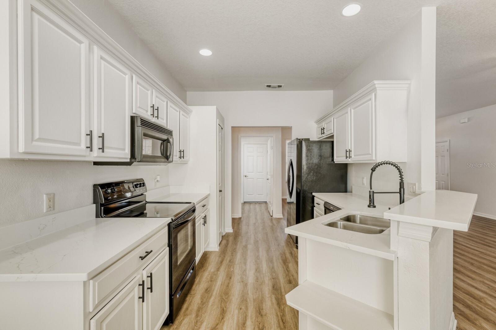 Image 10 of 28 For 3891 Whistlewood Circle