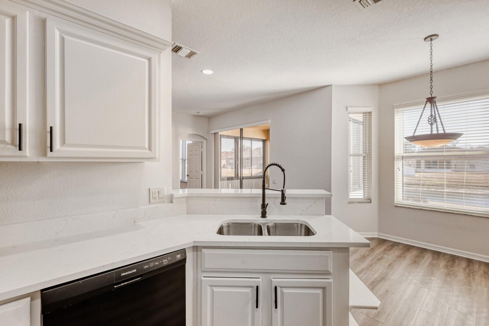 Image 14 of 28 For 3891 Whistlewood Circle