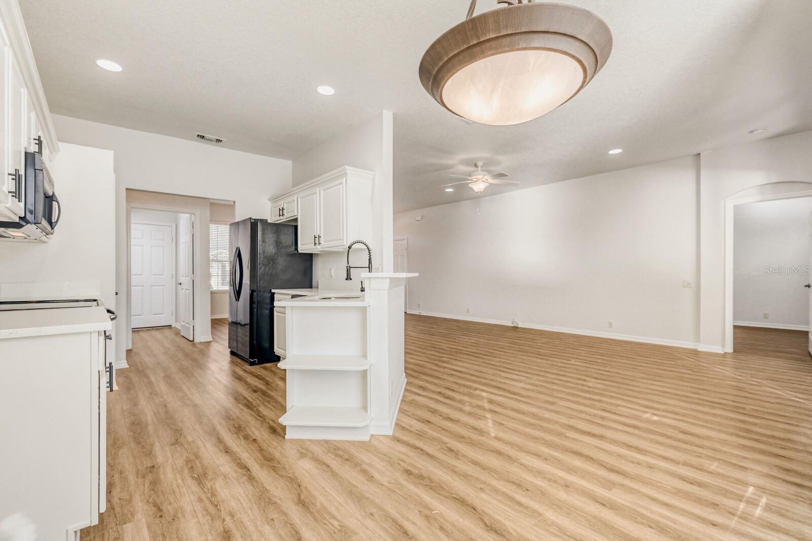 Image 17 of 28 For 3891 Whistlewood Circle