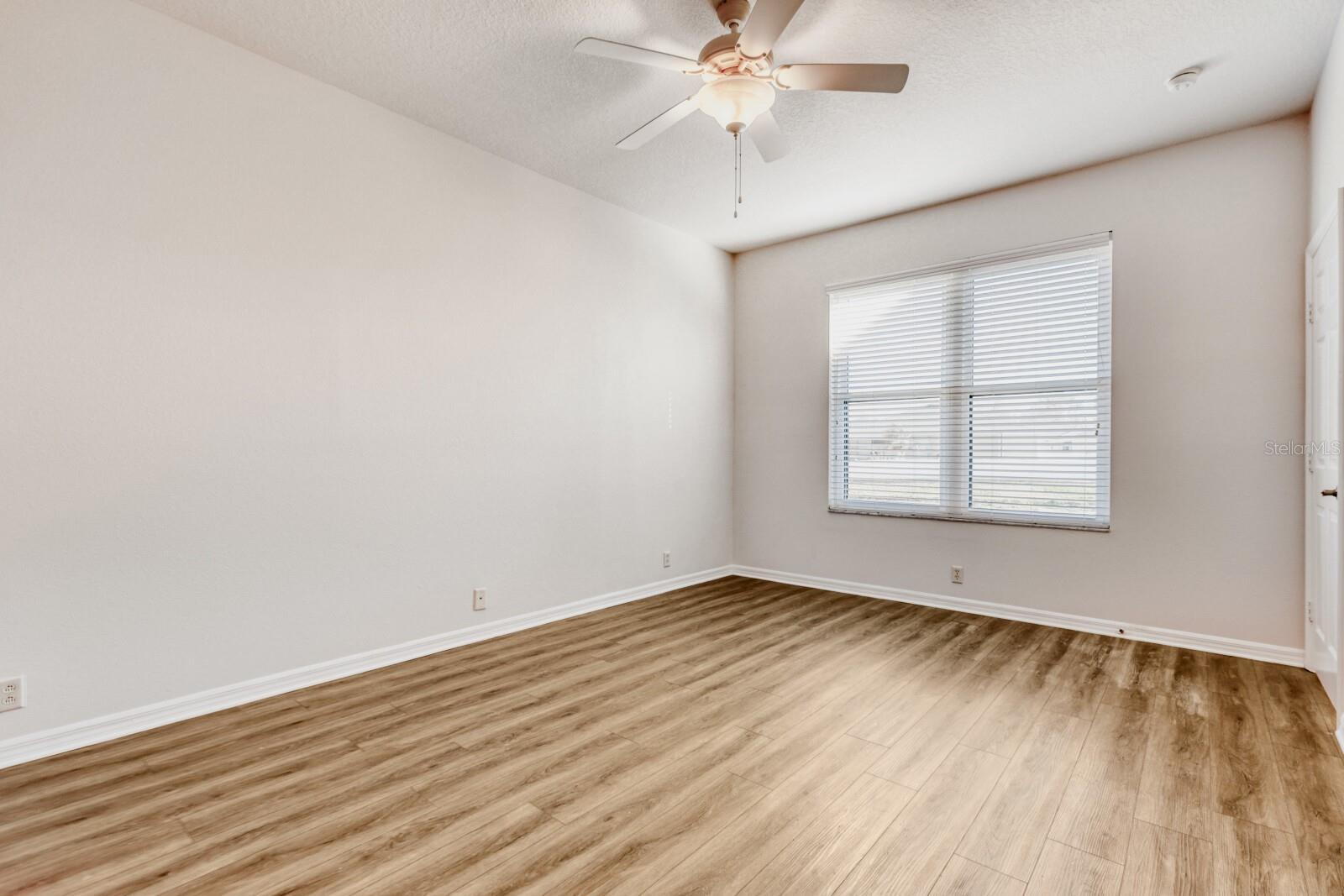 Image 24 of 28 For 3891 Whistlewood Circle