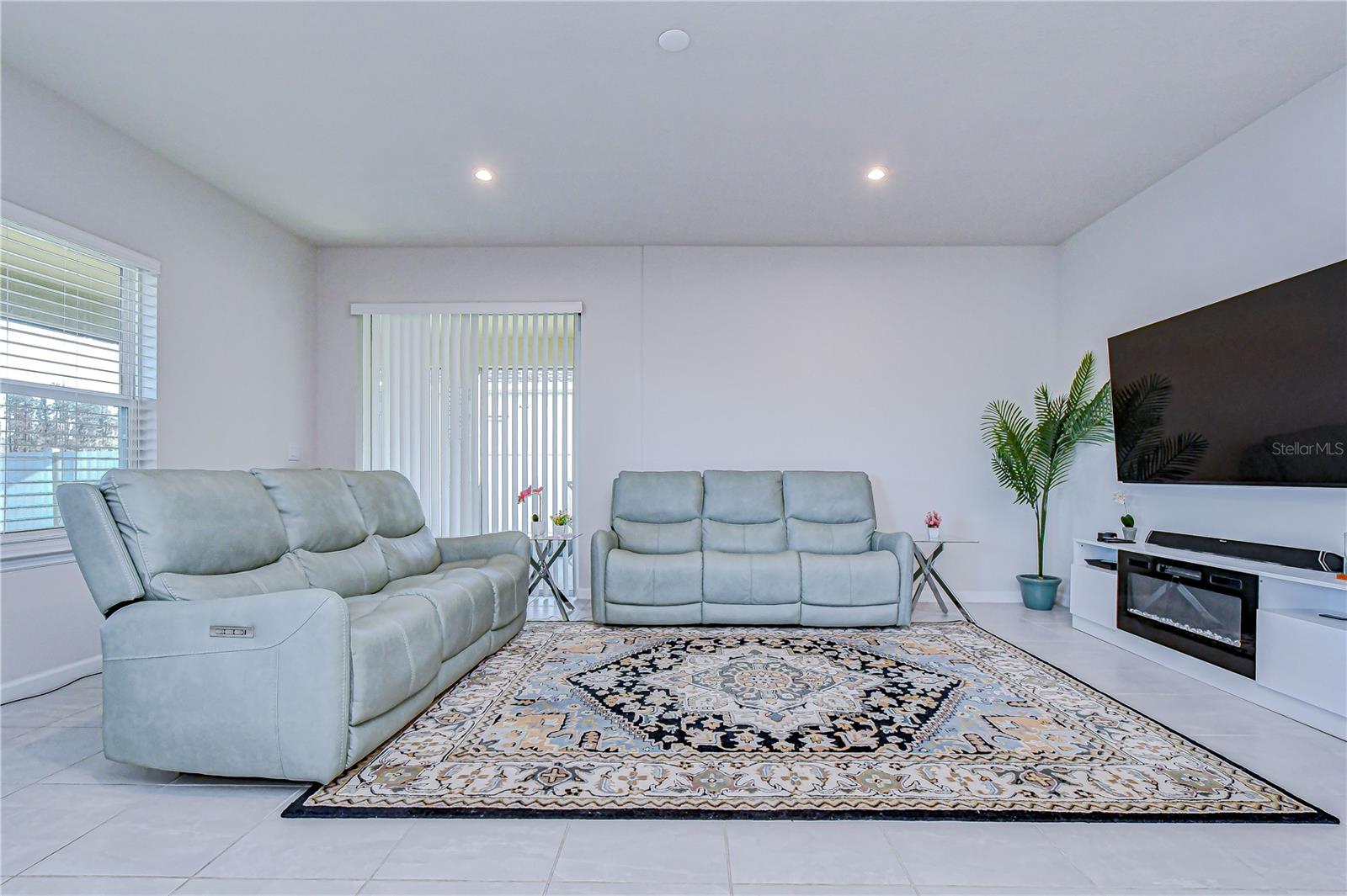 Image 10 of 62 For 10422 Gliding Eagle Way