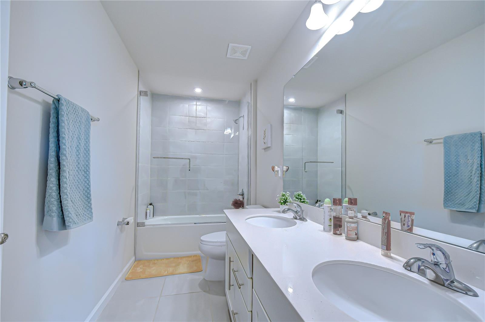 Image 27 of 62 For 10422 Gliding Eagle Way