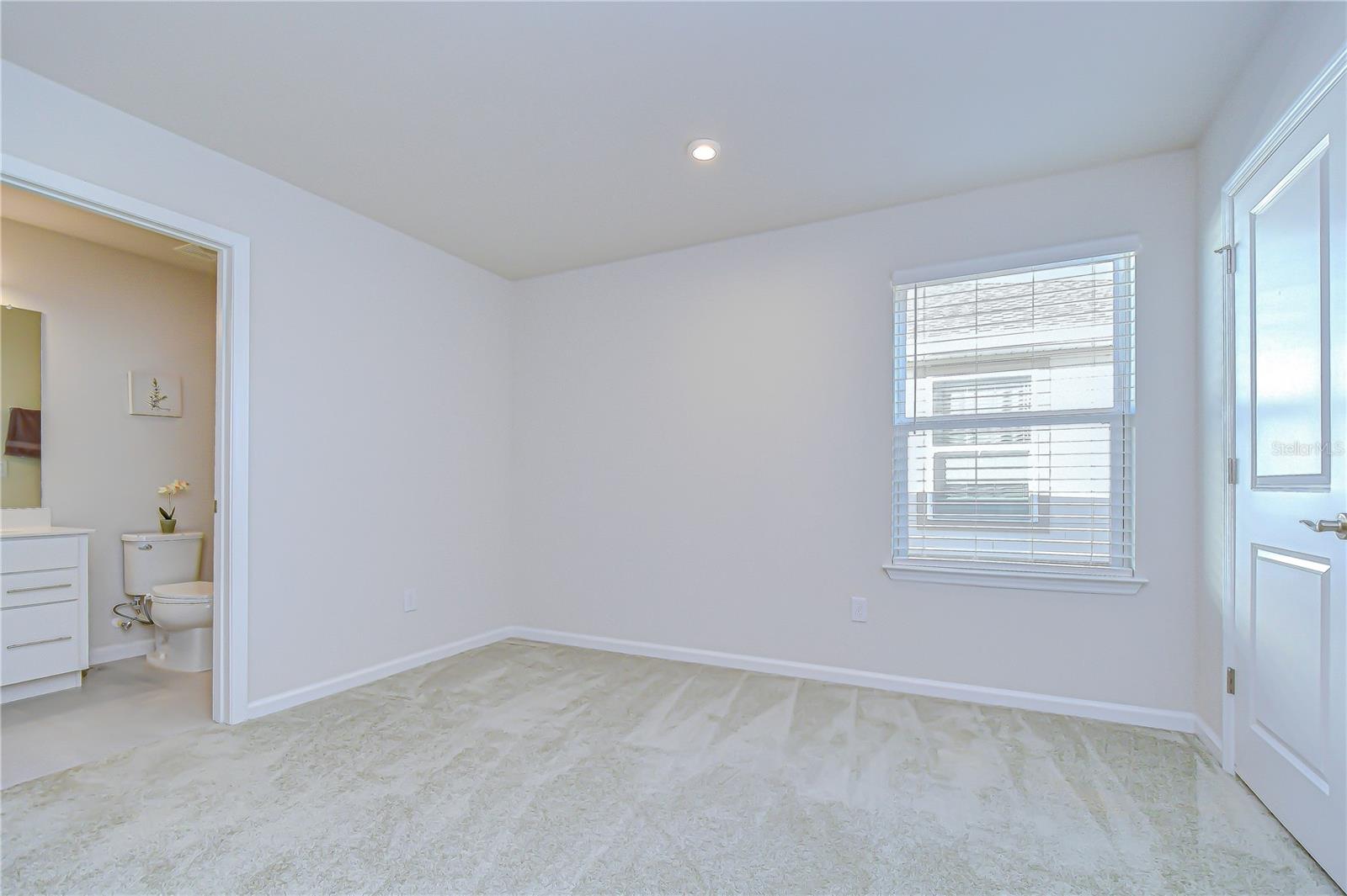 Image 29 of 62 For 10422 Gliding Eagle Way