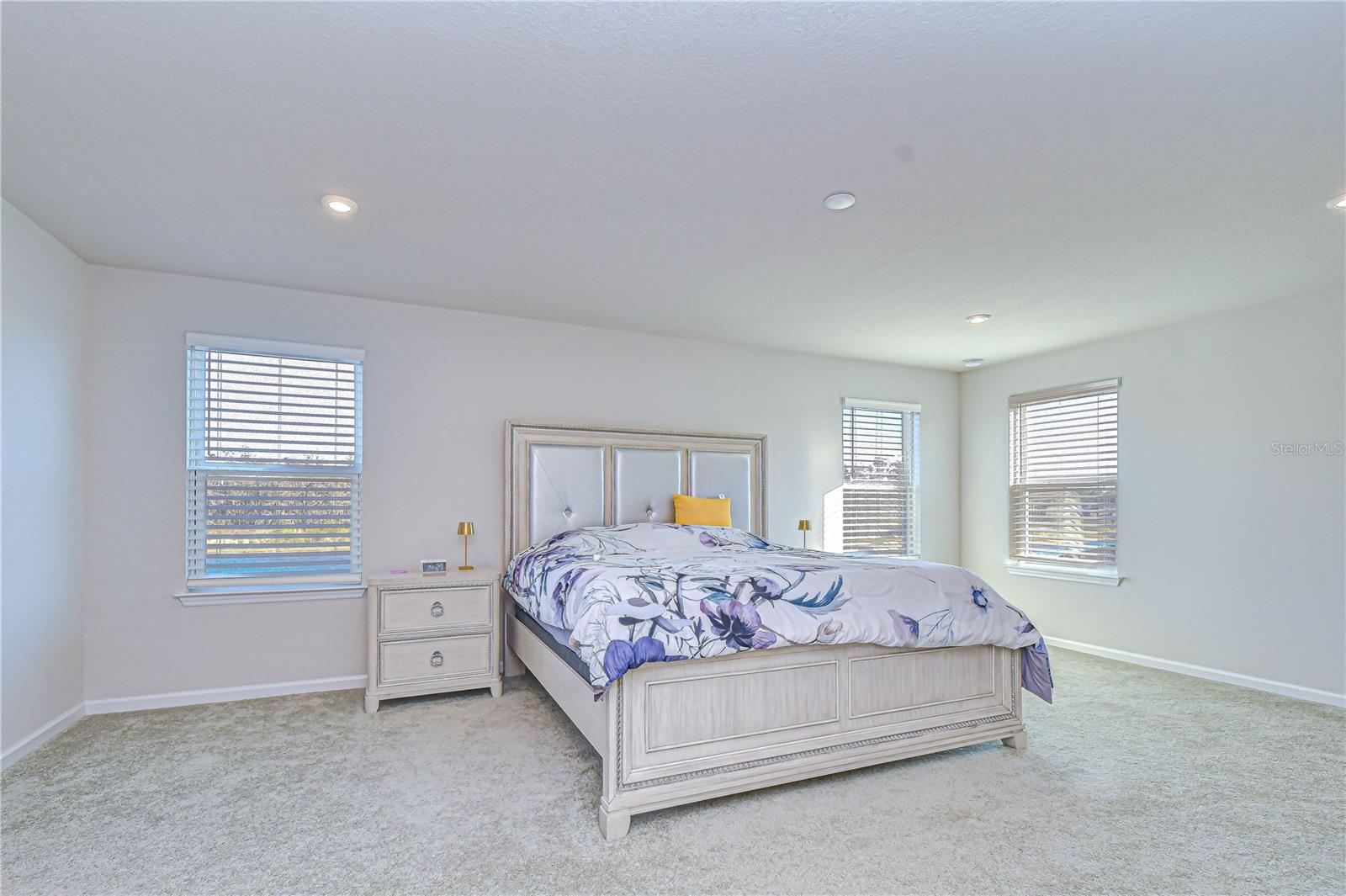 Image 34 of 62 For 10422 Gliding Eagle Way