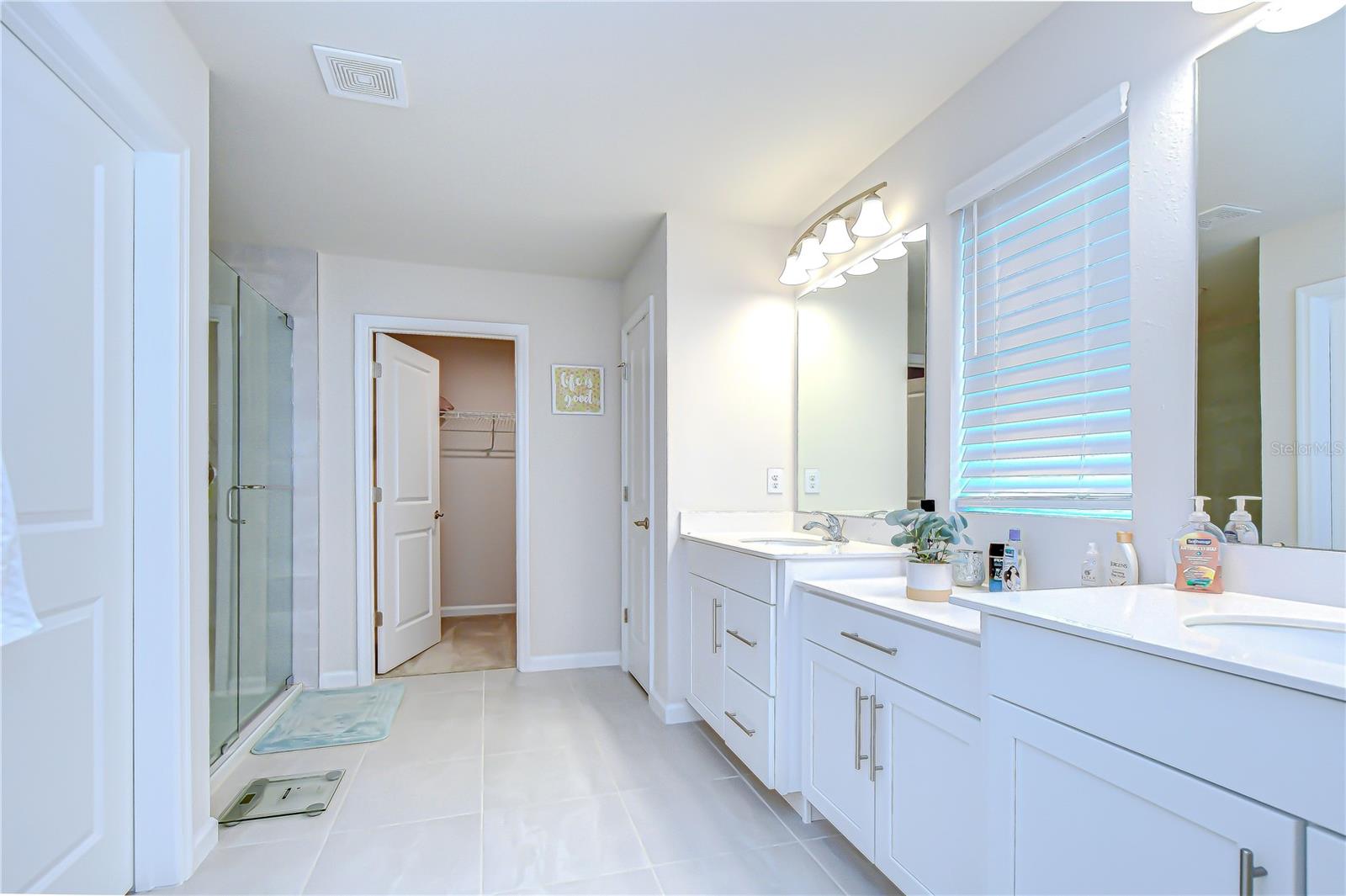 Image 36 of 62 For 10422 Gliding Eagle Way