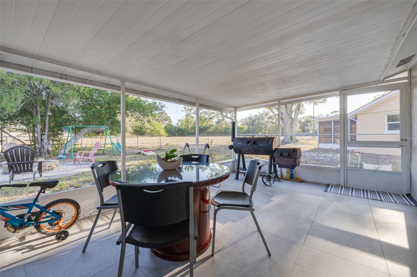 Image 22 of 29 For 4232 Canandaigua Court