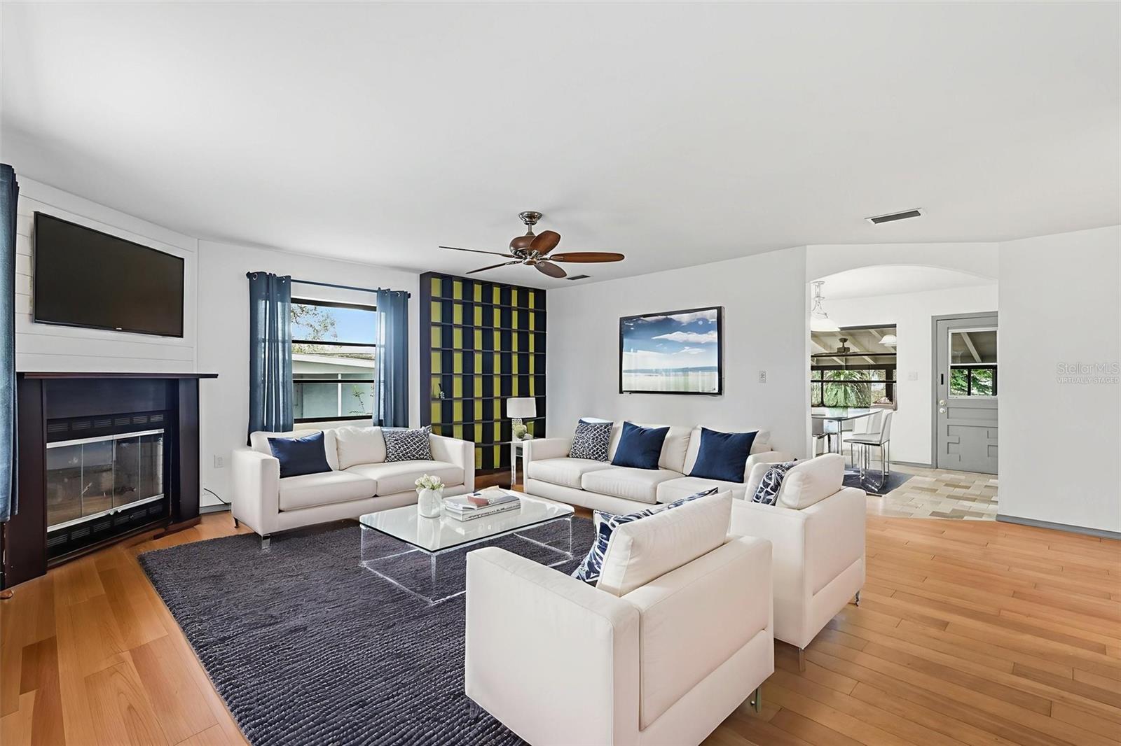 Image 11 of 54 For 11316 Hutchens Avenue