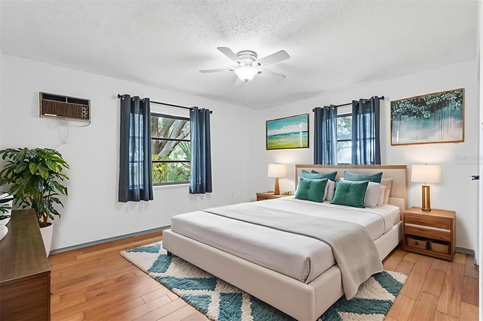 Image 21 of 54 For 11316 Hutchens Avenue