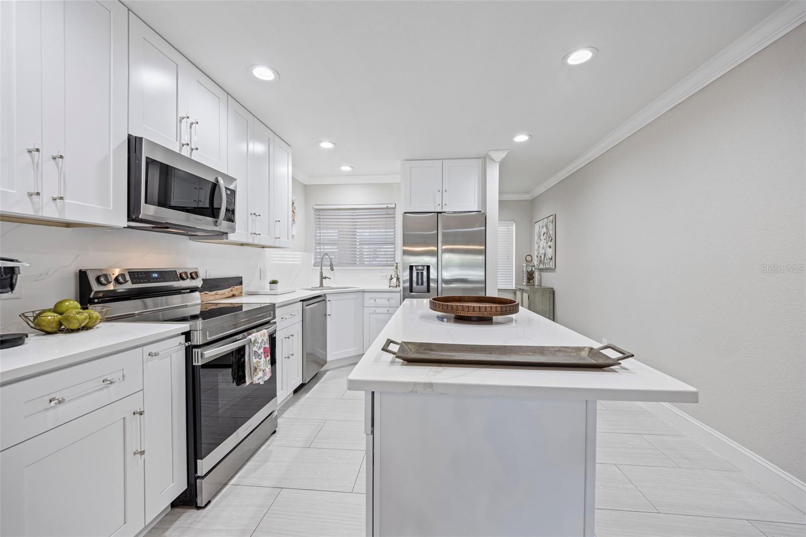 Image 11 of 30 For 1008 Apollo Beach Boulevard 103