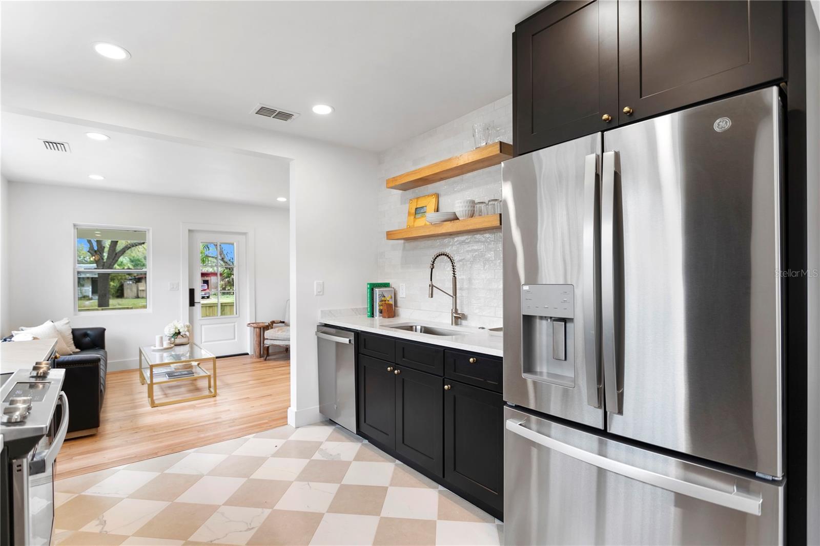 Image 8 of 21 For 4934 Dr Martin Luther King Jr Street N