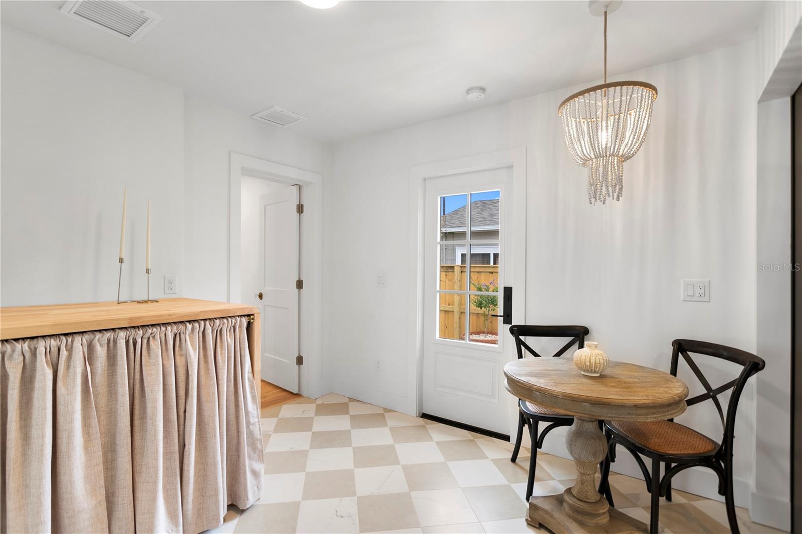 Image 9 of 21 For 4934 Dr Martin Luther King Jr Street N