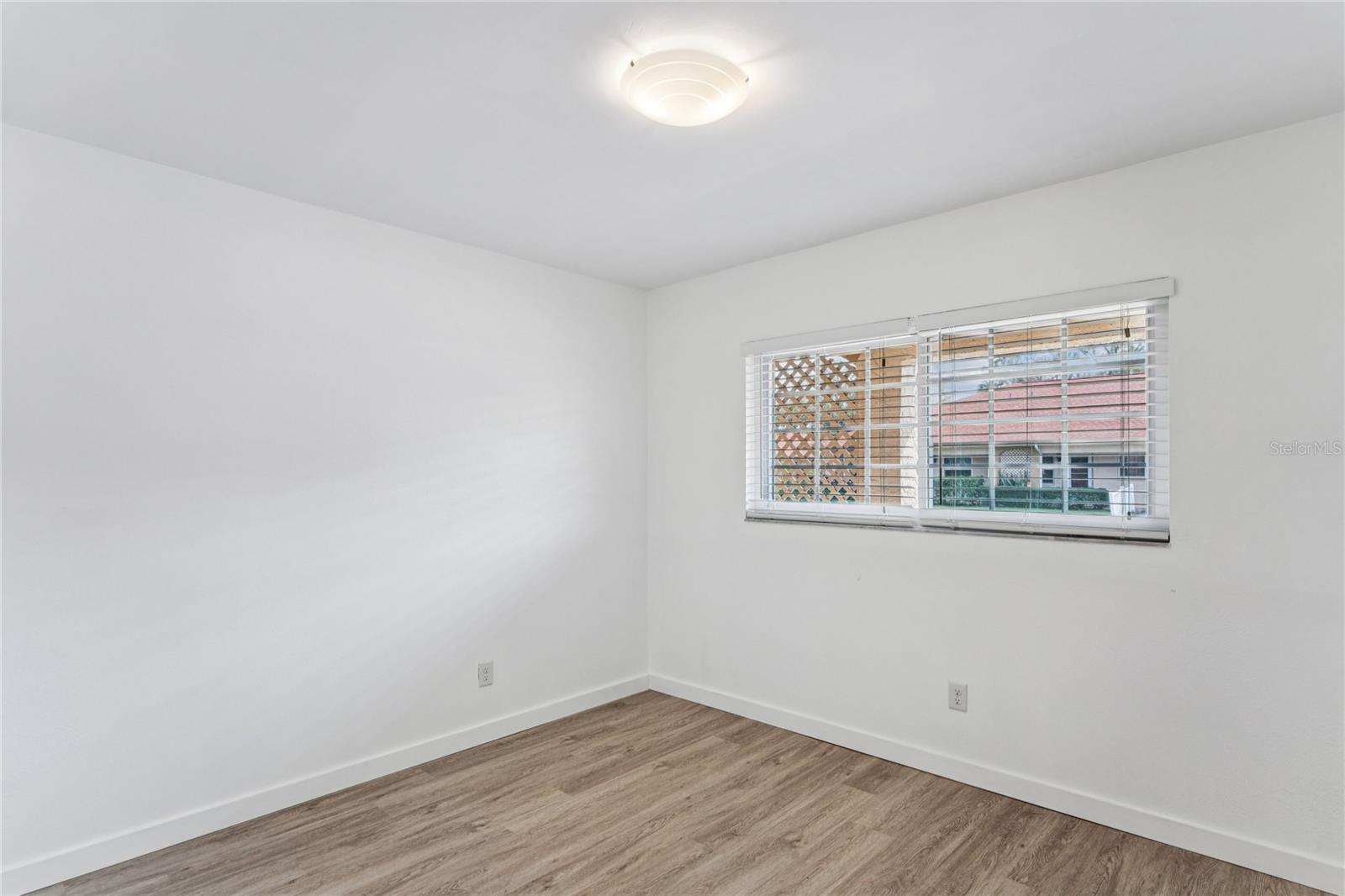 Image 26 of 56 For 2460 Northside Drive 1406