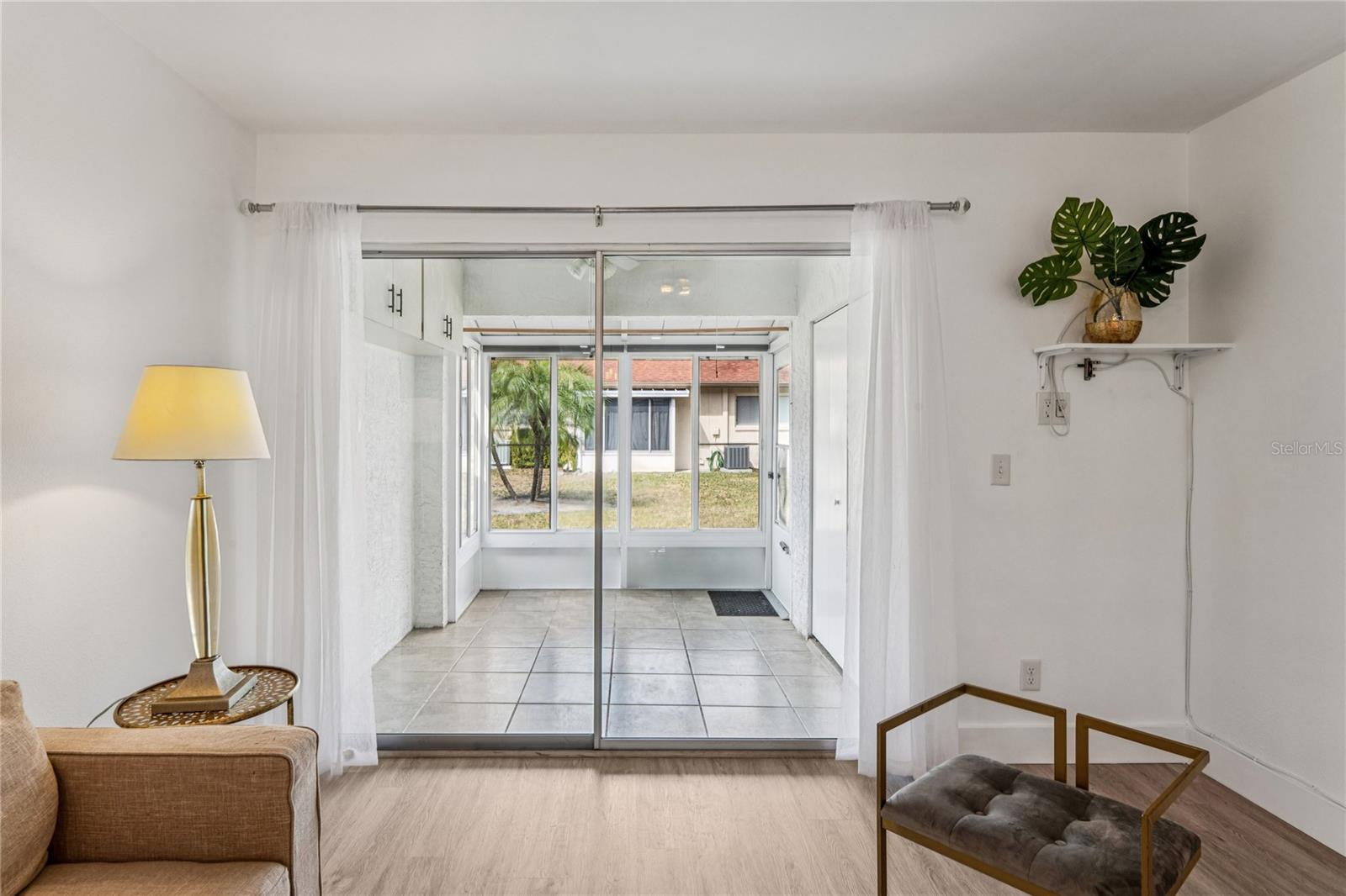 Image 32 of 56 For 2460 Northside Drive 1406