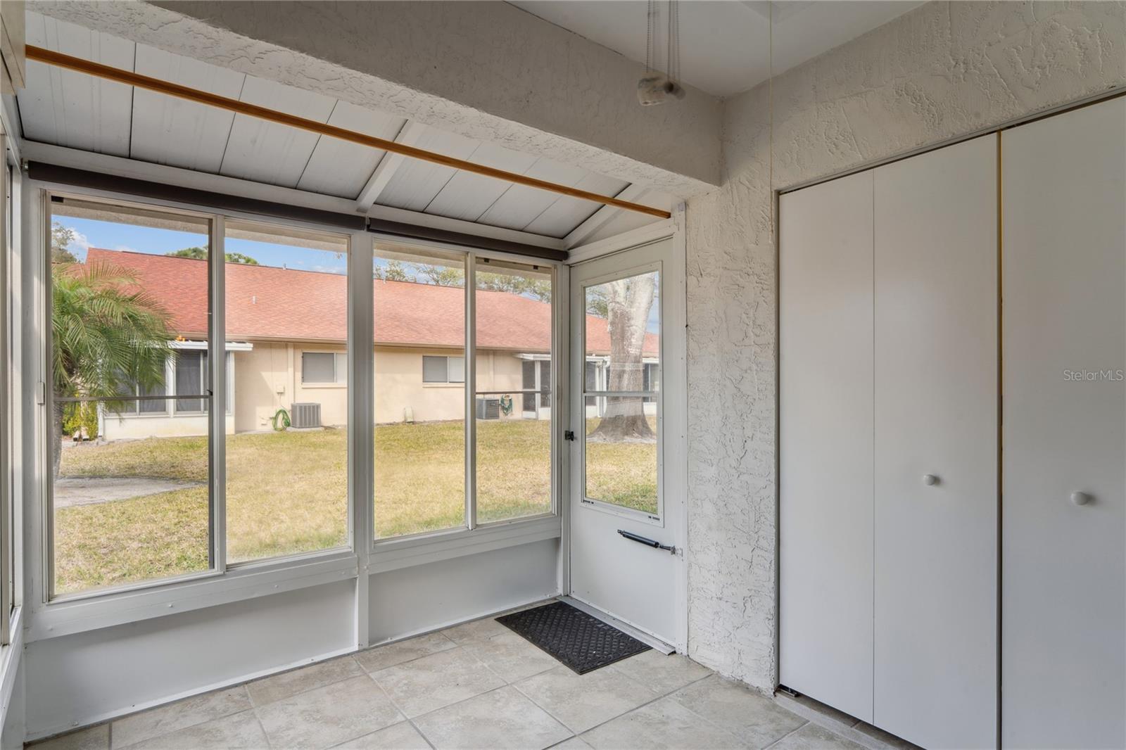 Image 34 of 56 For 2460 Northside Drive 1406