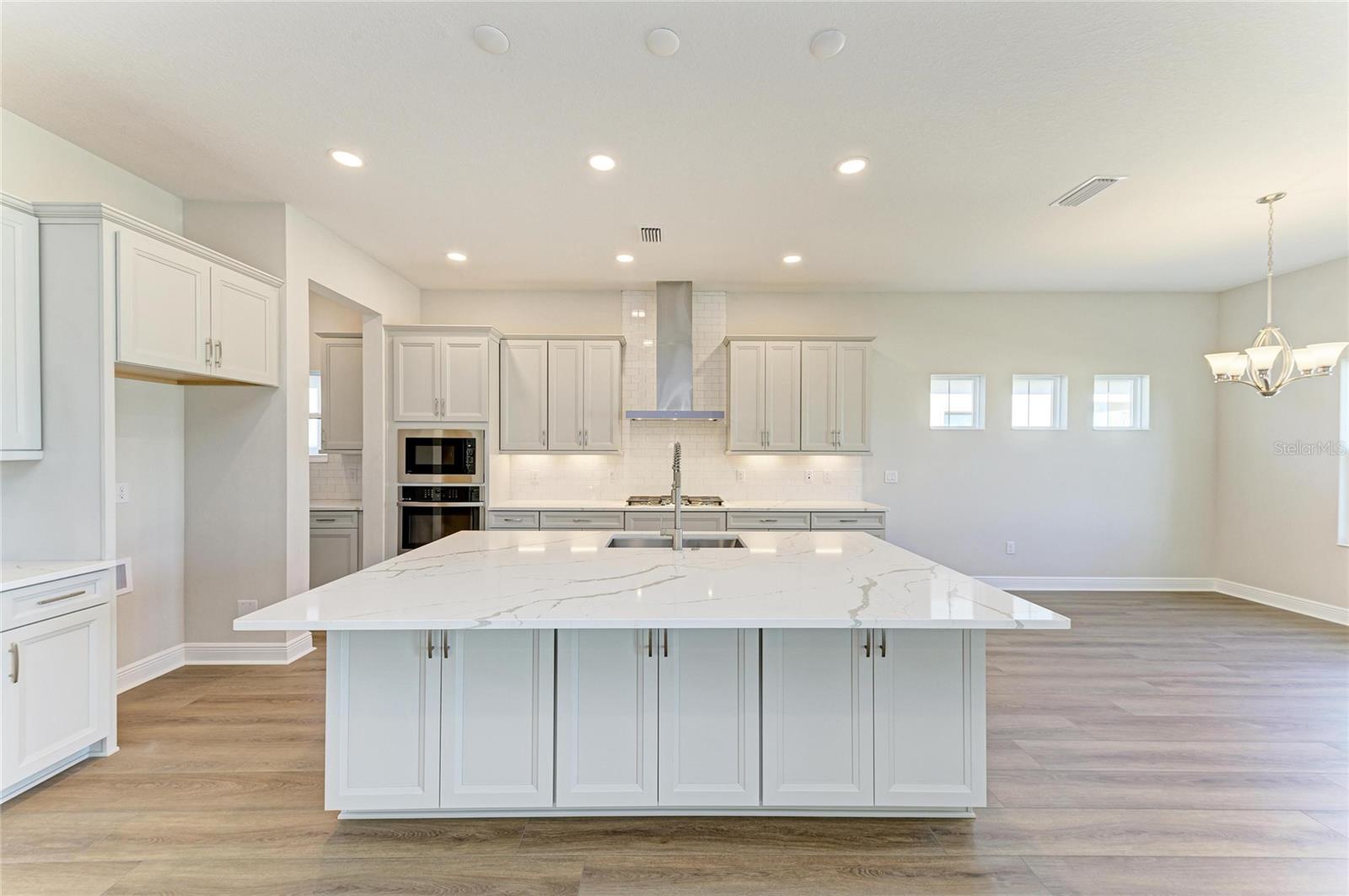 Image 15 of 36 For 10858 Spring Sapling Circle