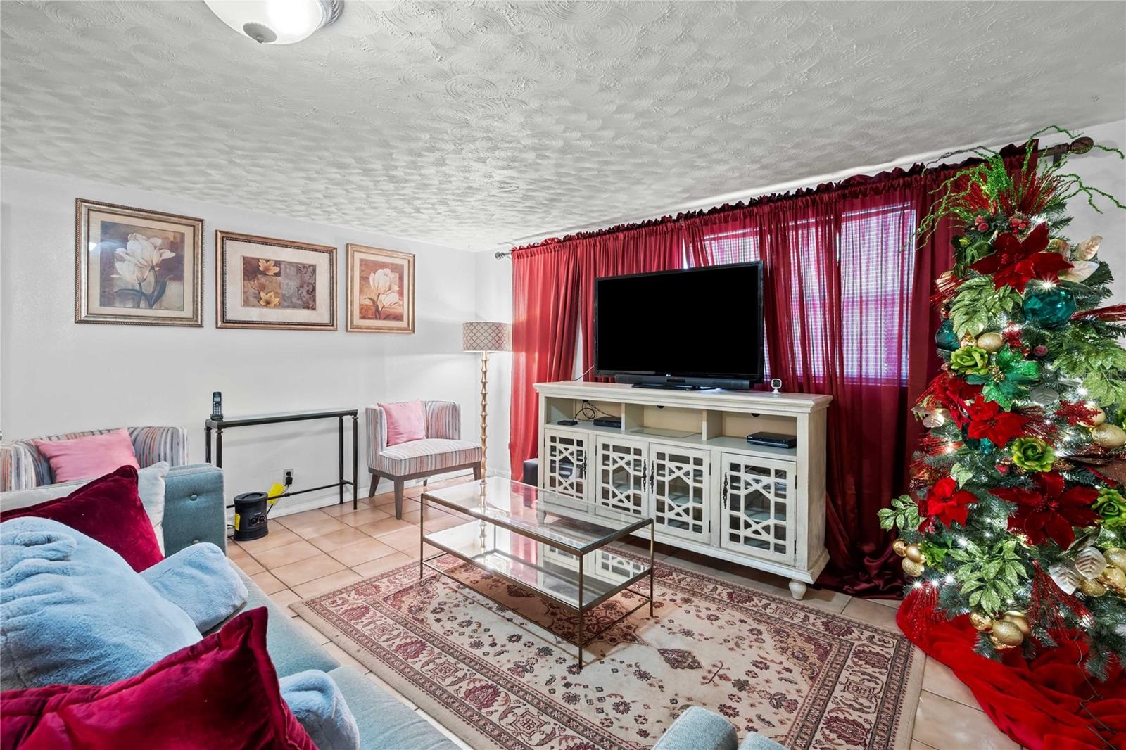 Image 12 of 35 For 1210 Gladys Avenue