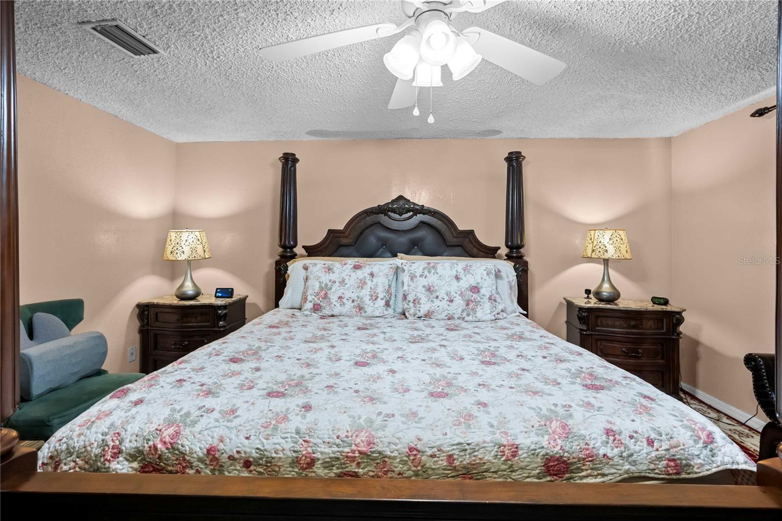 Image 18 of 35 For 1210 Gladys Avenue