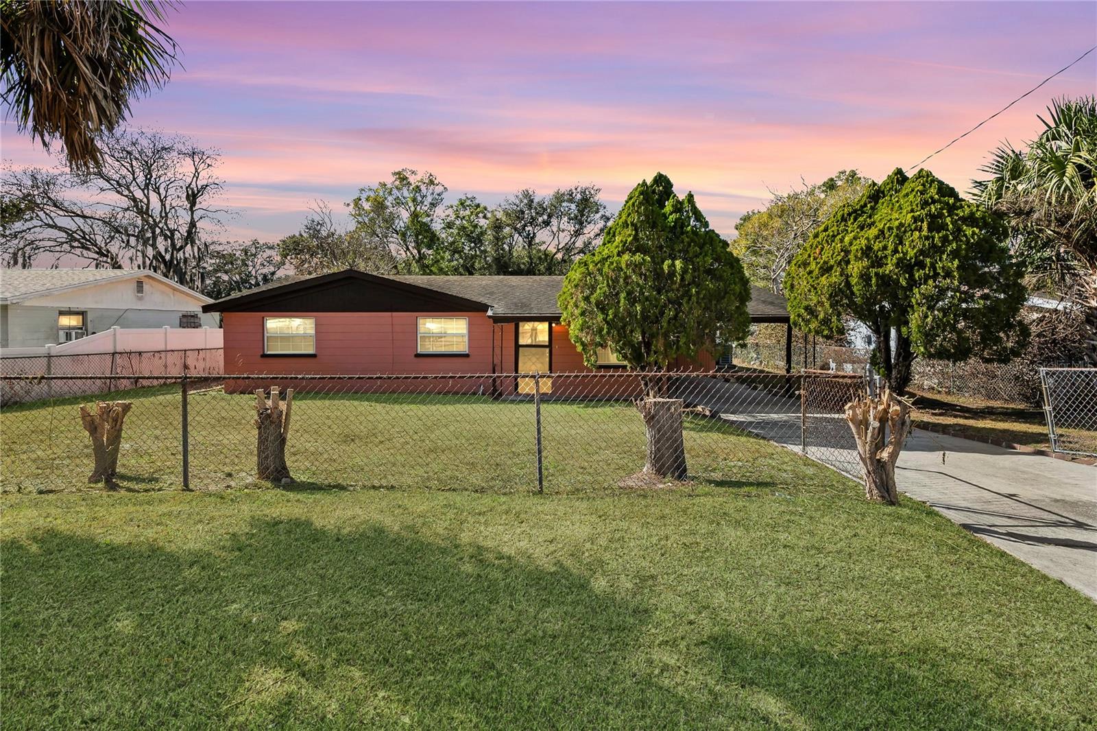 Image 2 of 35 For 1210 Gladys Avenue