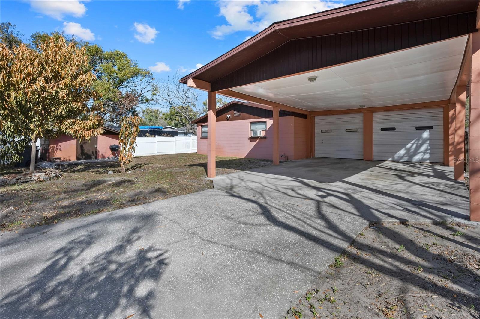 Image 32 of 35 For 1210 Gladys Avenue