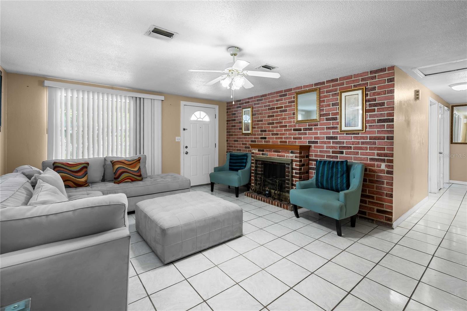 Image 6 of 35 For 1210 Gladys Avenue