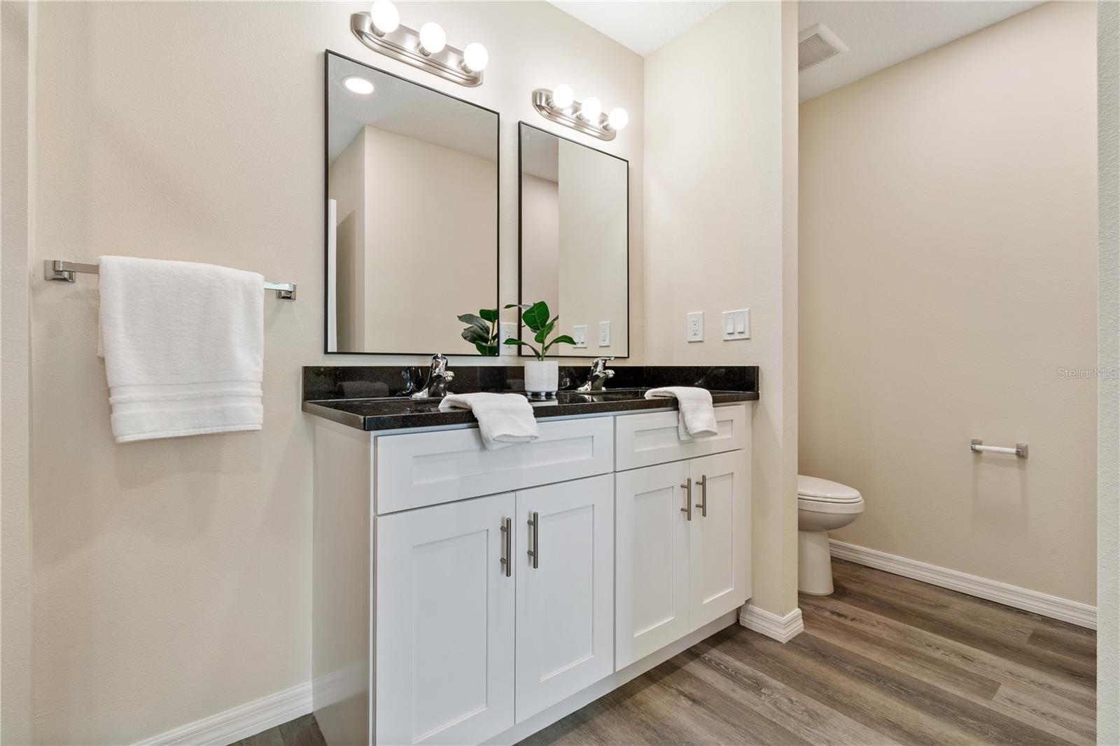 Image 20 of 27 For 4348 Cambio Gardens Court