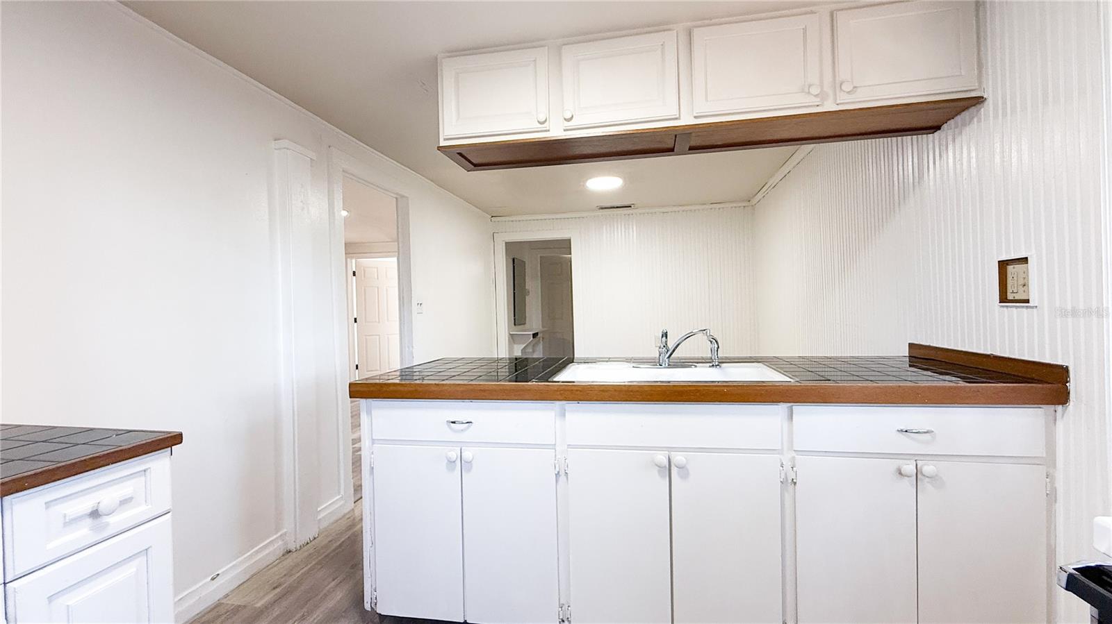 Image 10 of 14 For 1909 Lincoln Avenue