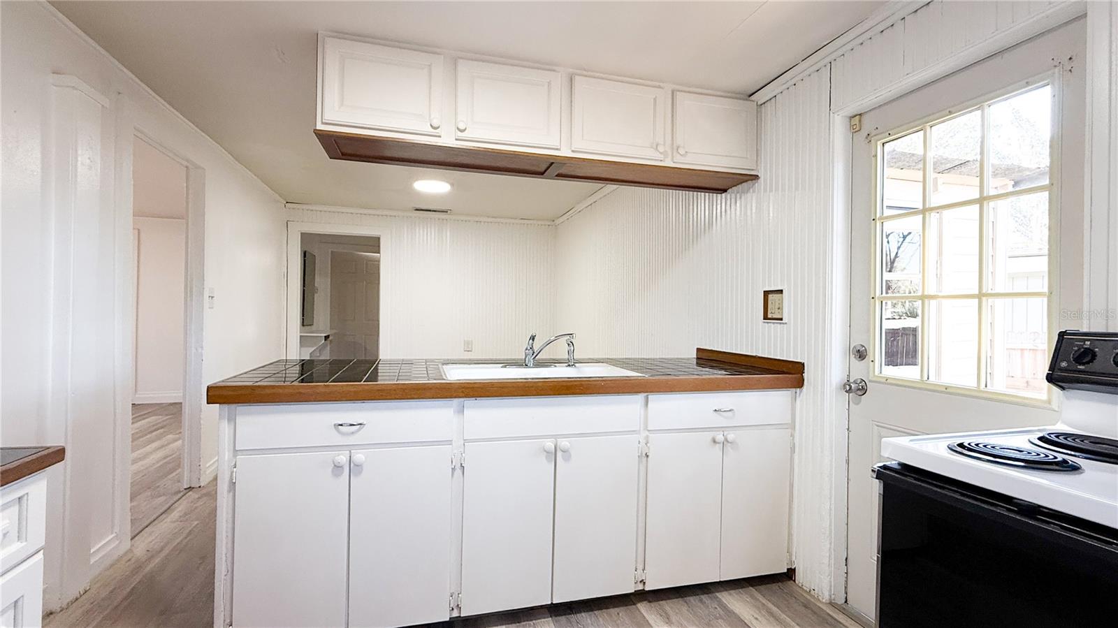 Image 9 of 14 For 1909 Lincoln Avenue