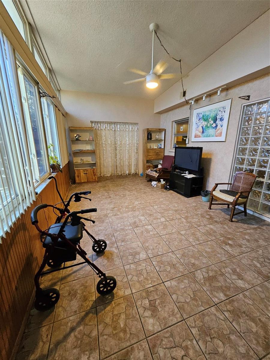 Listing photo id 13 for Address Not Provided