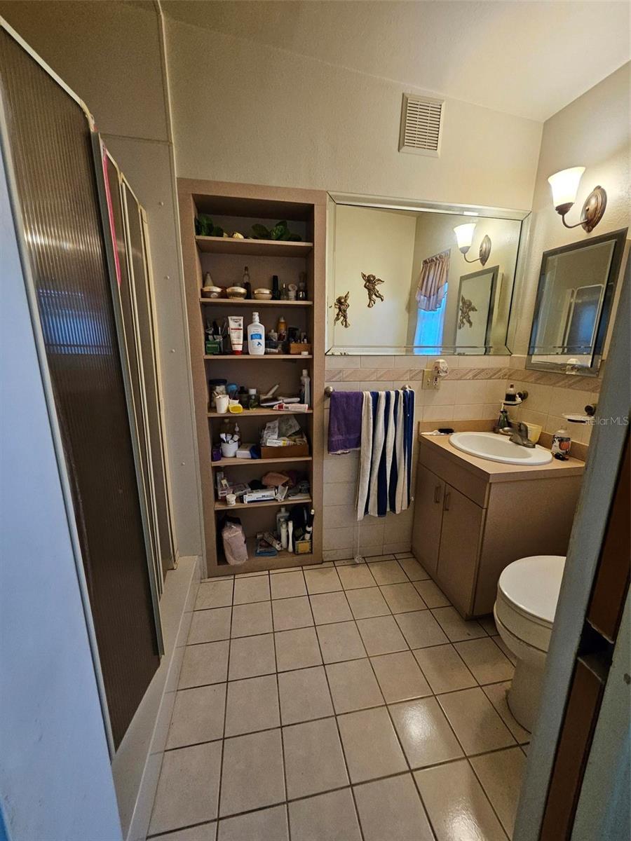 Listing photo id 16 for Address Not Provided