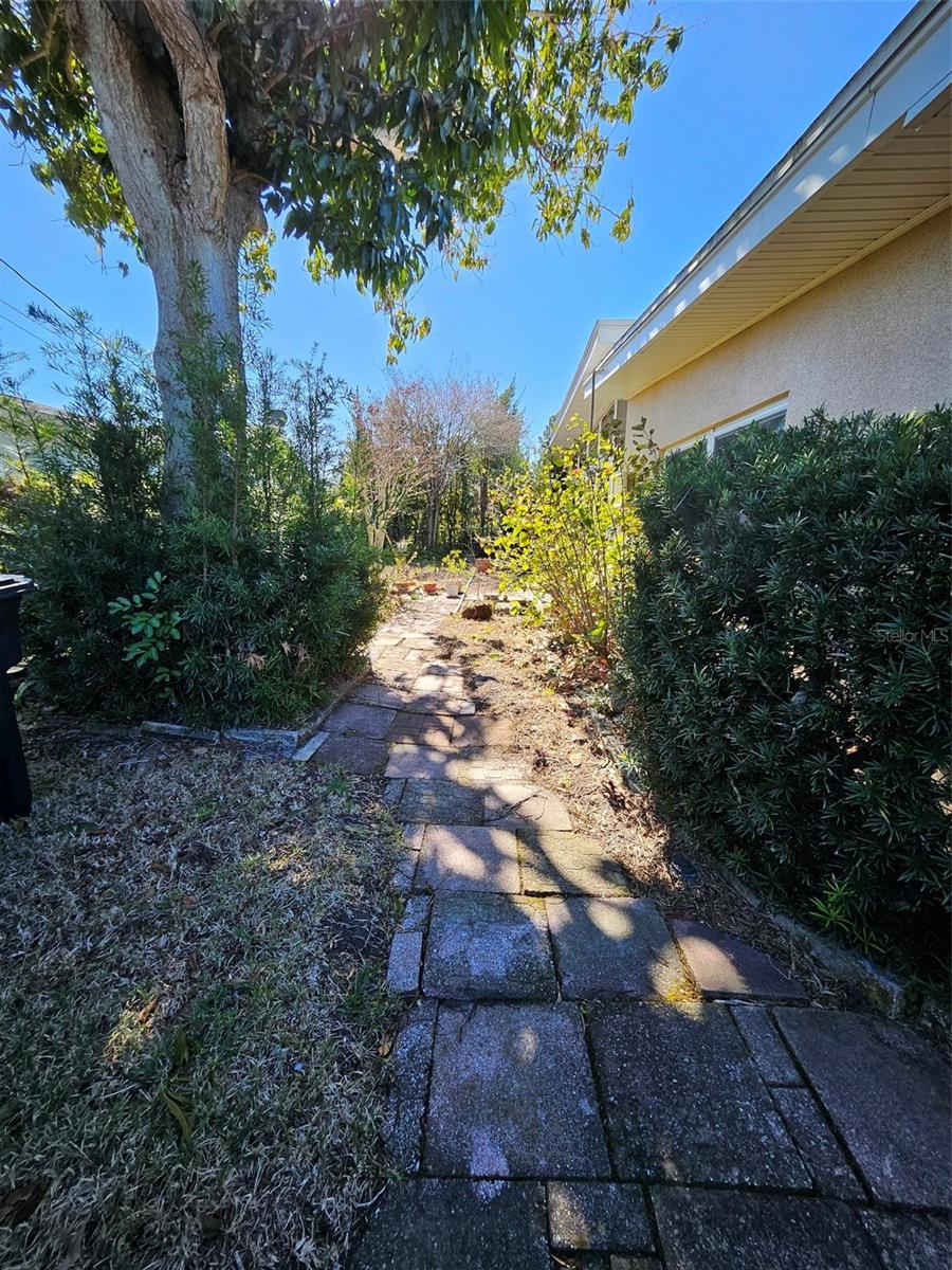 Listing photo id 20 for Address Not Provided