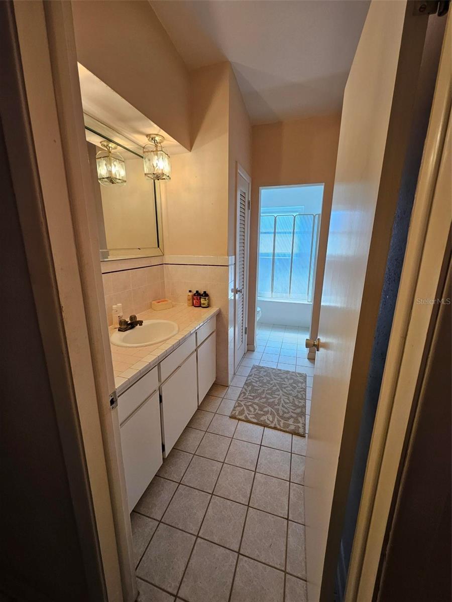 Listing photo id 5 for Address Not Provided