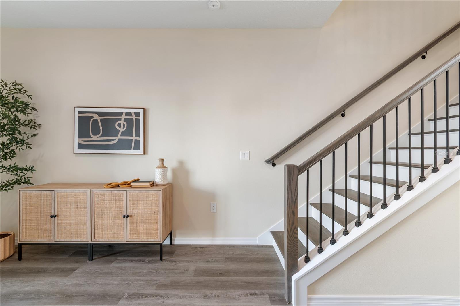 Image 6 of 27 For 4346 Cambio Gardens Court