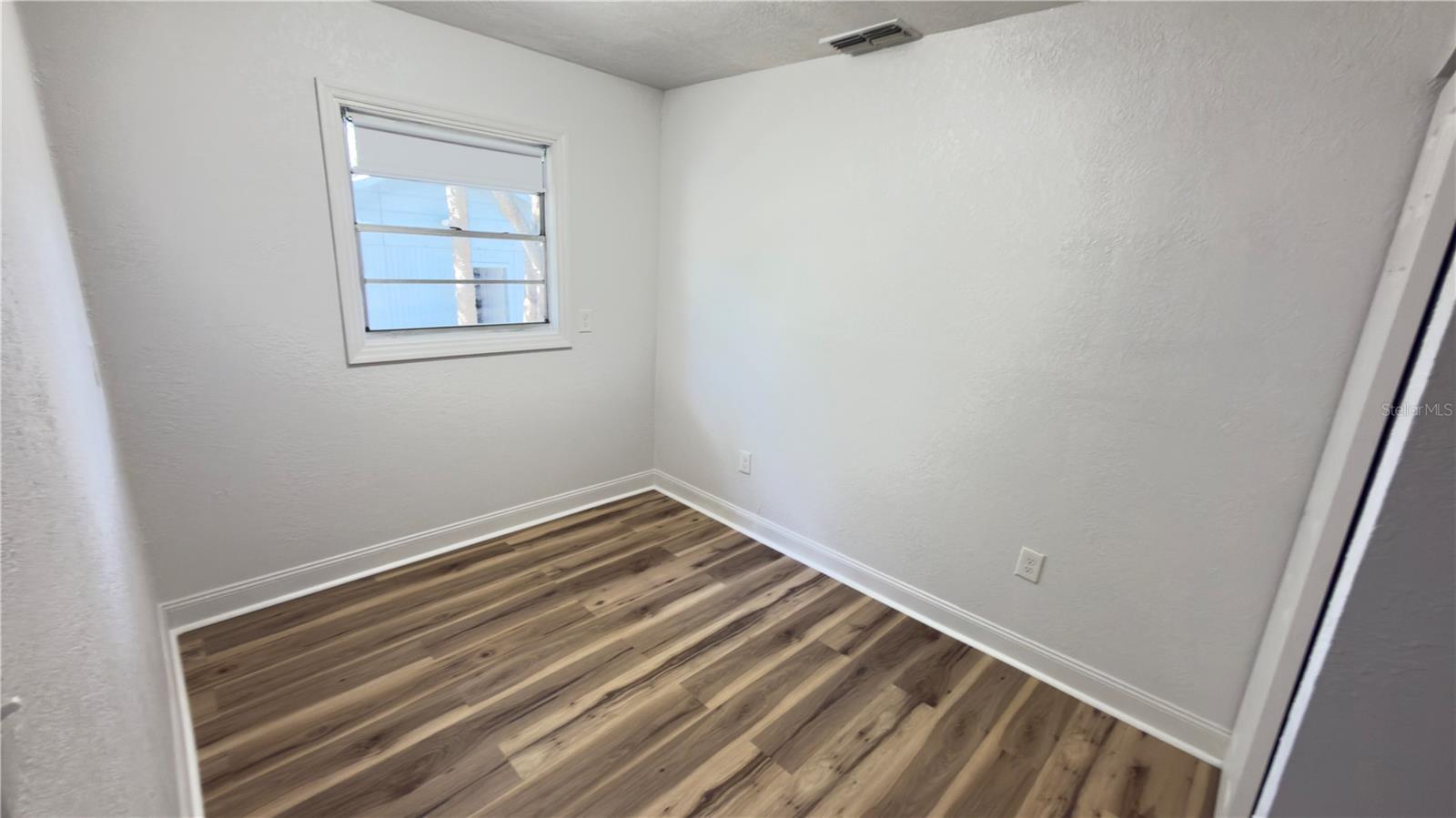 Image 28 of 34 For 5625 5th Street