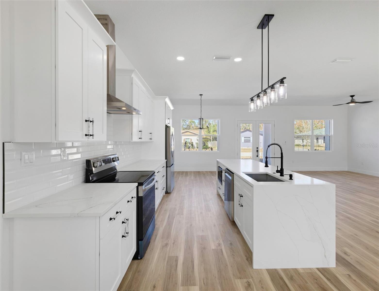 Image 20 of 79 For 18850 Green Park Road