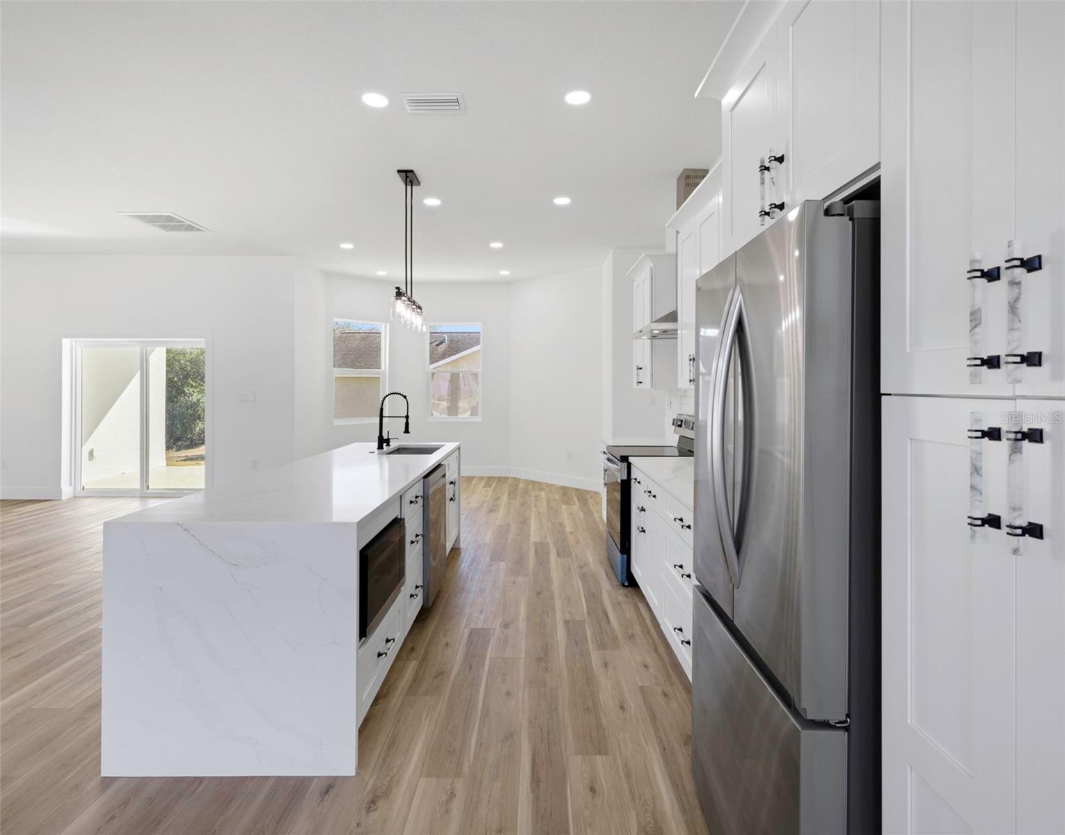 Image 21 of 79 For 18850 Green Park Road