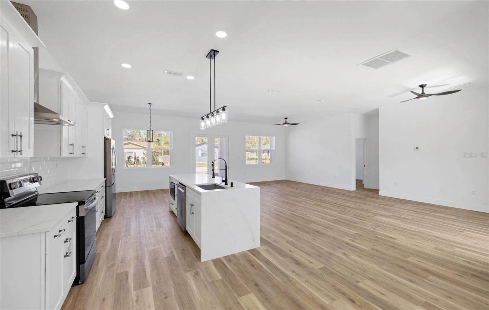 Image 26 of 79 For 18850 Green Park Road