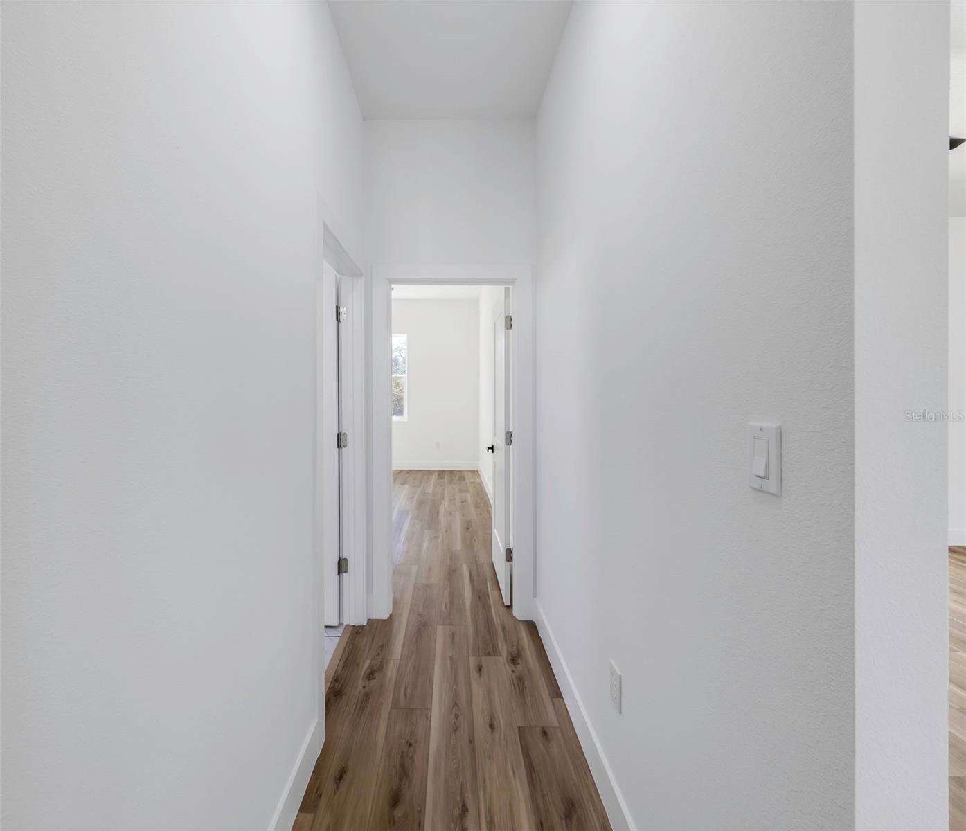 Image 41 of 79 For 18850 Green Park Road