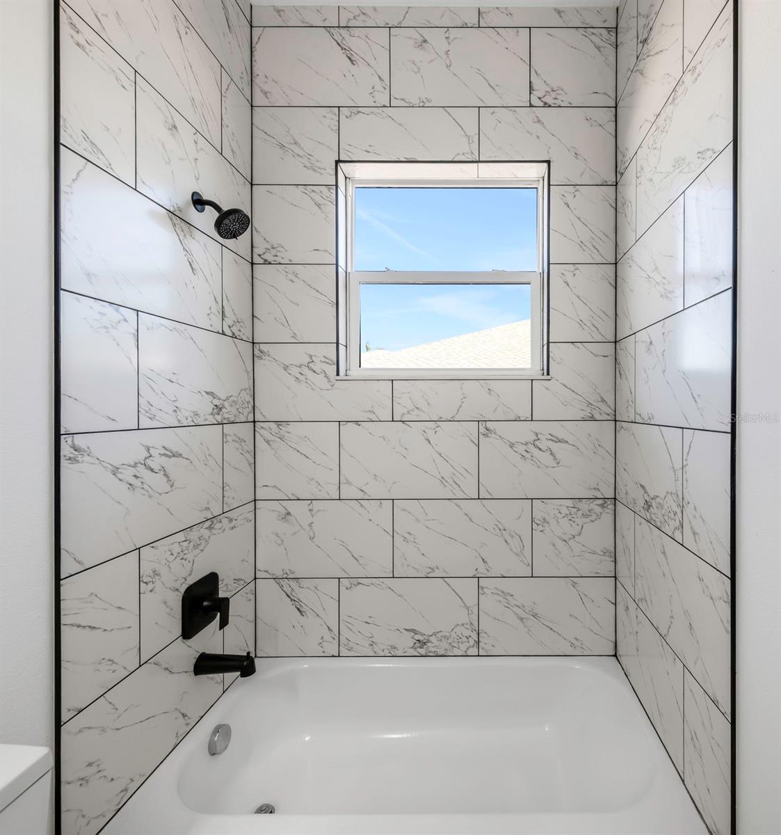 Image 43 of 79 For 18850 Green Park Road