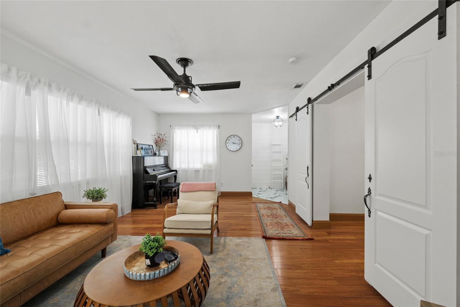 Image 11 of 51 For 1513 Meadowbrook Avenue