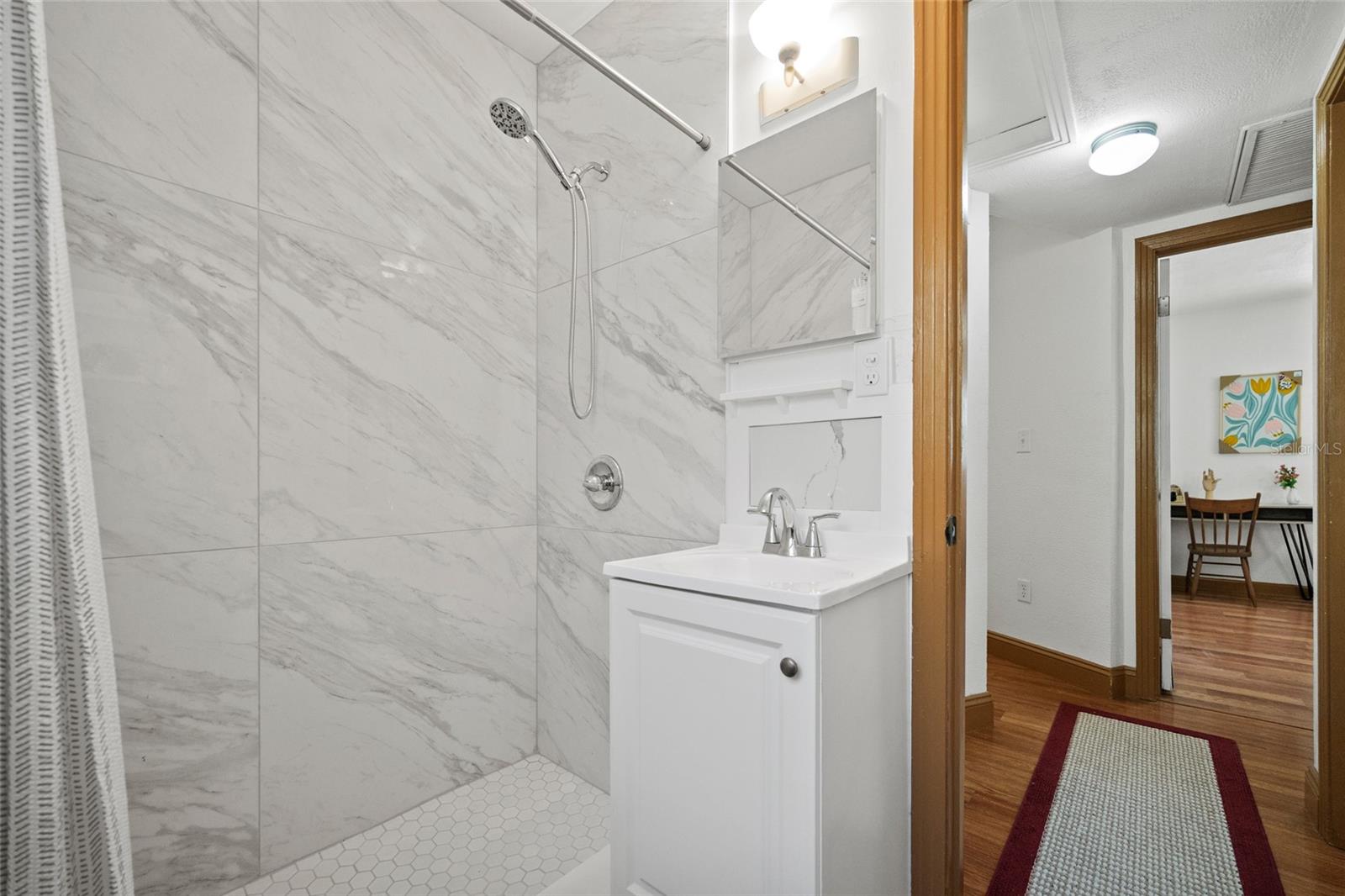 Image 23 of 51 For 1513 Meadowbrook Avenue