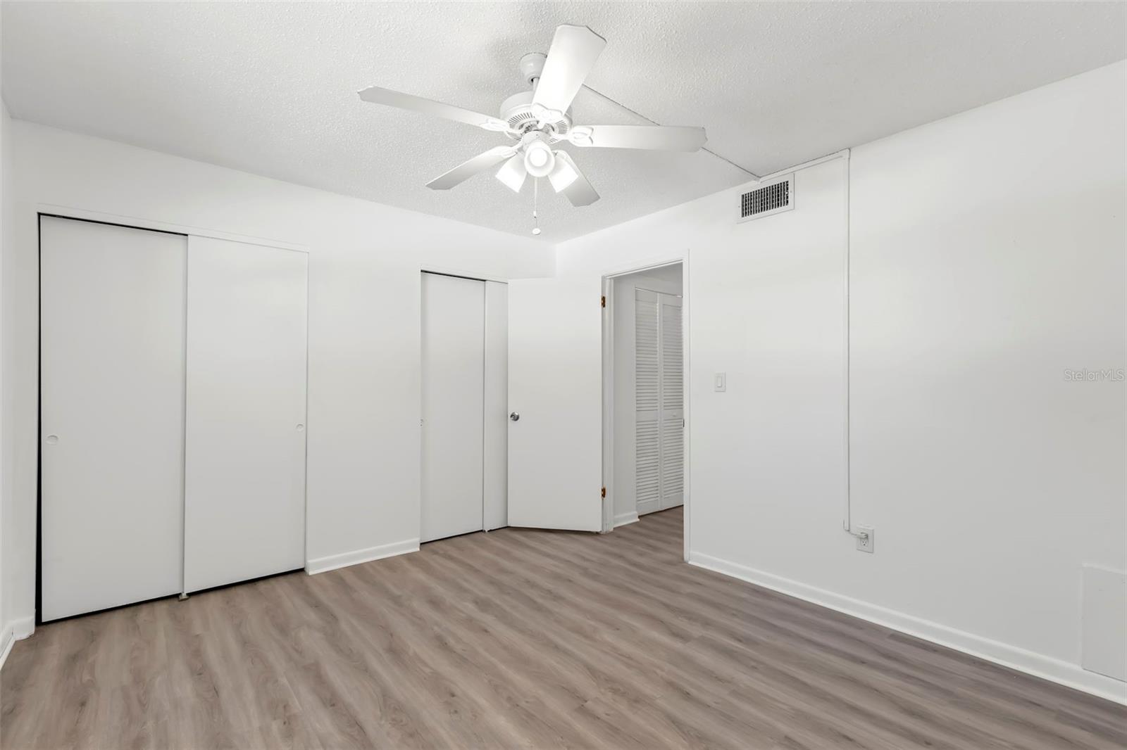 Image 23 of 36 For 11025 2nd Street E 8