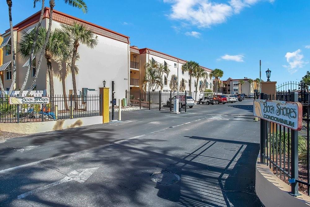 Image 29 of 56 For 8911 Blind Pass Road 101