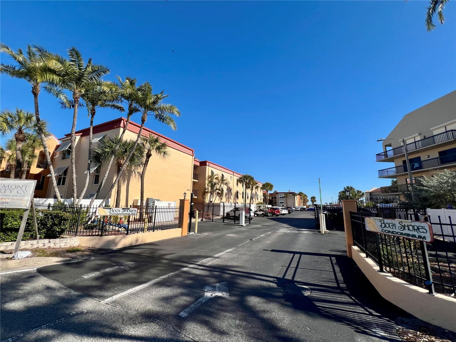 Image 42 of 56 For 8911 Blind Pass Road 101