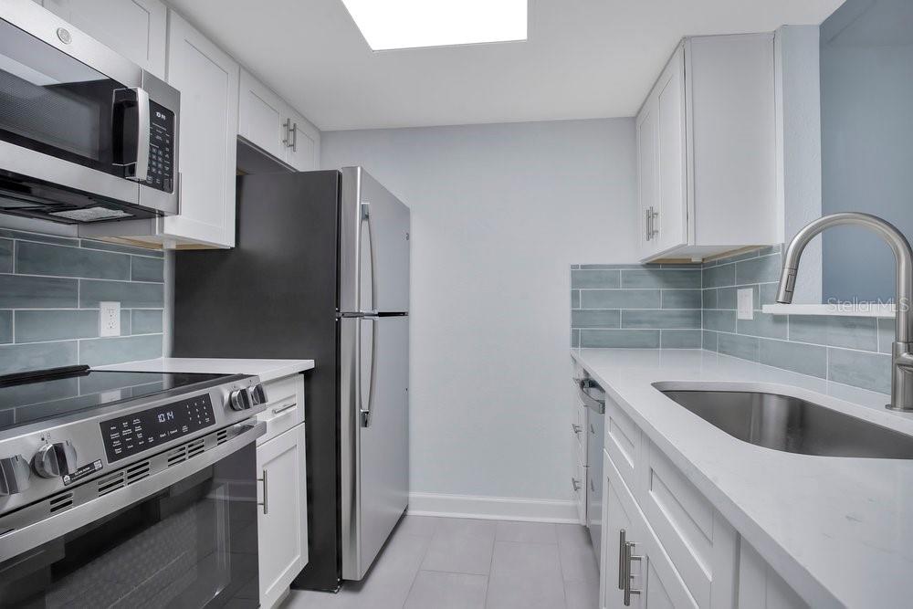 Image 6 of 56 For 8911 Blind Pass Road 101