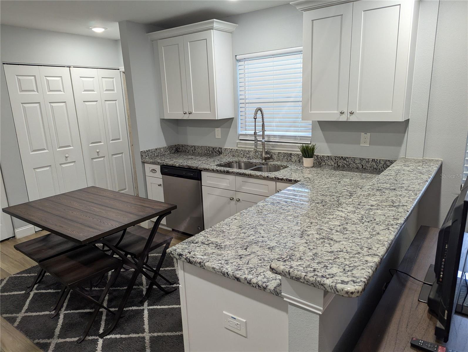 Image 5 of 25 For 1012 Adalee Street