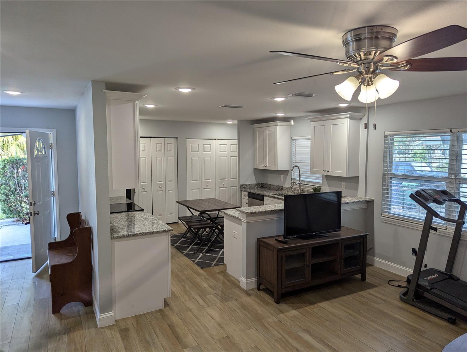 Image 8 of 25 For 1012 Adalee Street