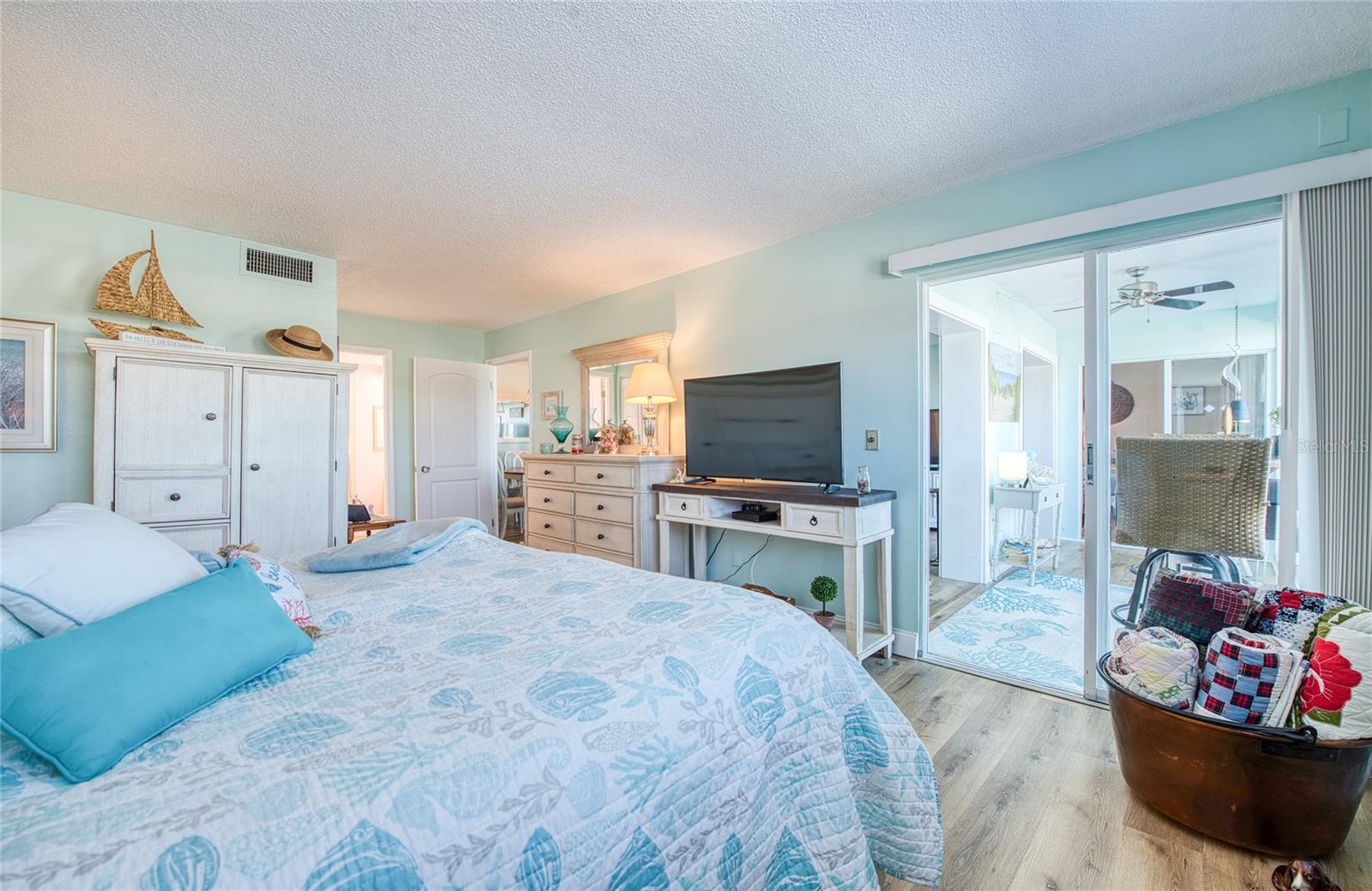 Image 14 of 65 For 10216 Regal Drive 310