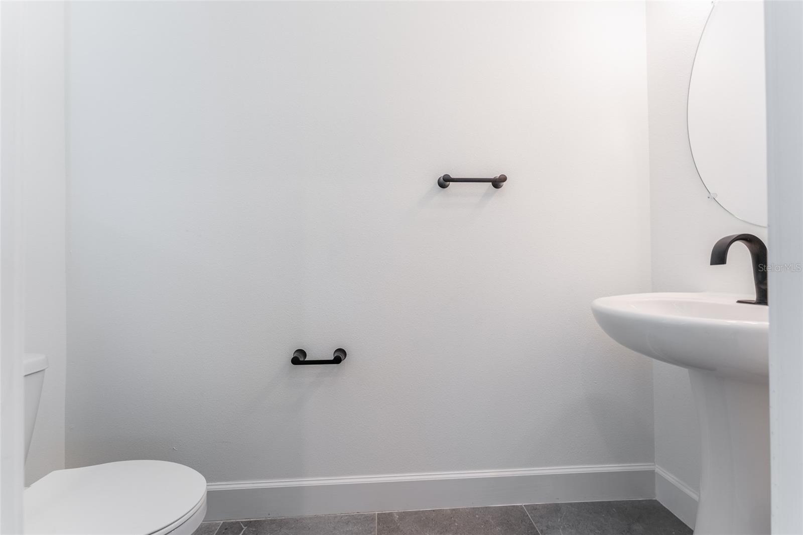 Image 12 of 36 For 2506 Cleveland Street 5