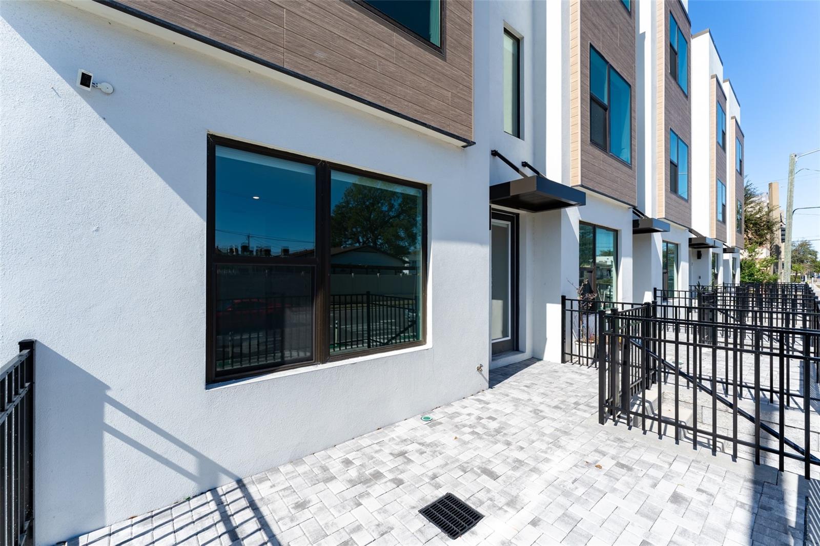 Image 29 of 36 For 2506 Cleveland Street 5