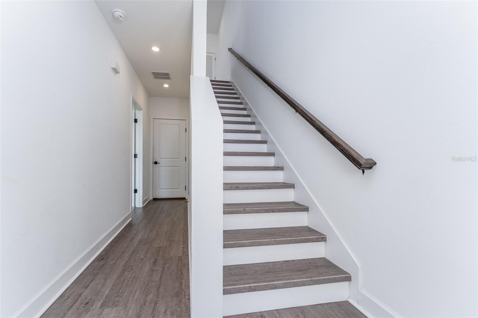 Image 3 of 36 For 2506 Cleveland Street 5